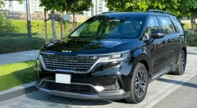 luxury car in Dubai | car with driver | chauffer service | limo service