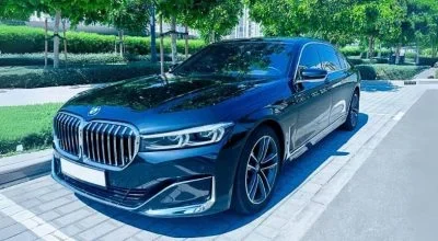 luxury car in dubai | car with driver | chauffeur service | limo service